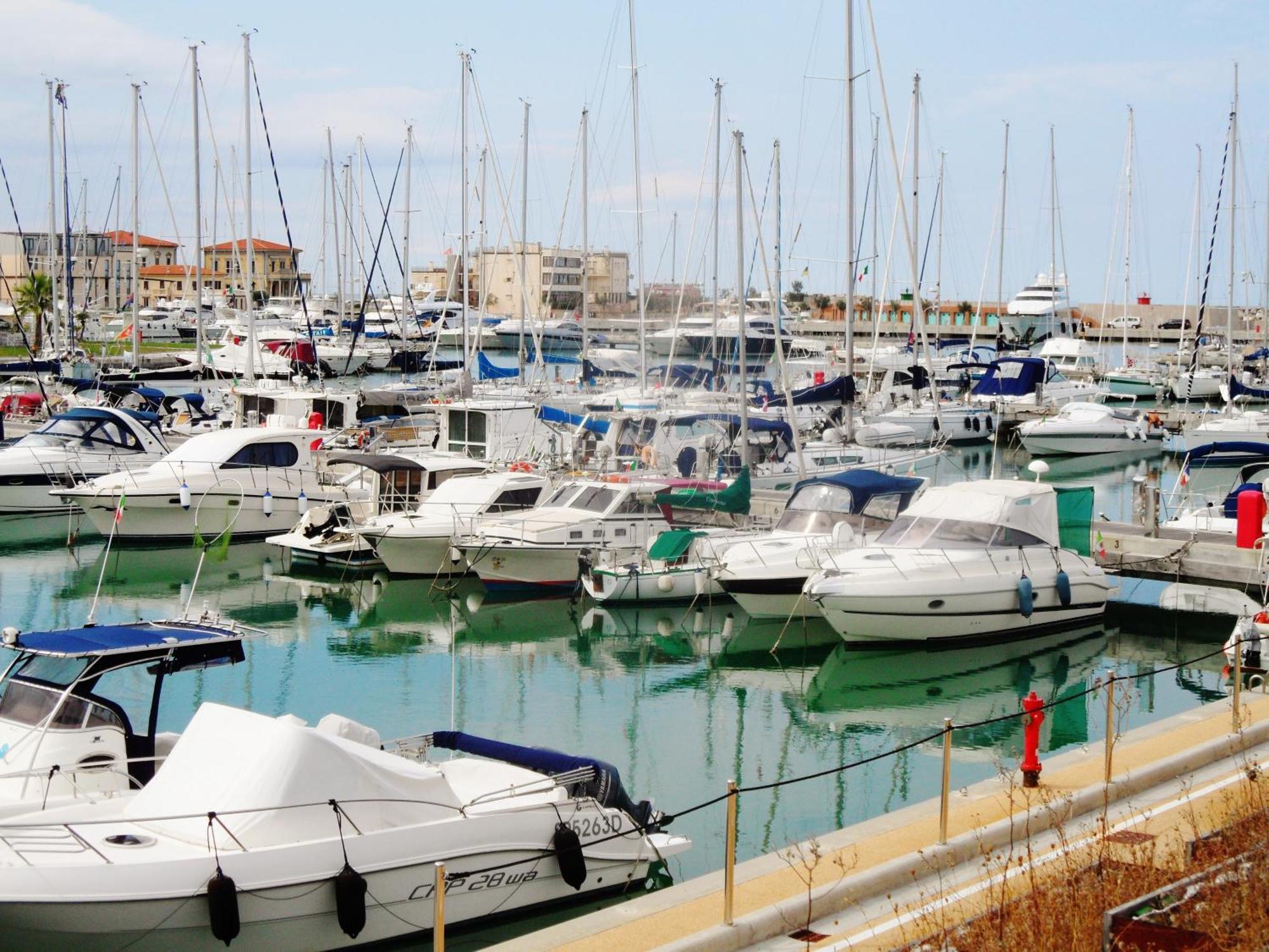 La Coccinella Apartment Marina Di Pisa Luaran gambar
